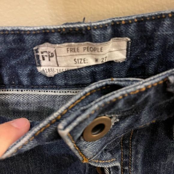 Free People Distressed Jean Shorts Size 27 - Picture 4 of 4